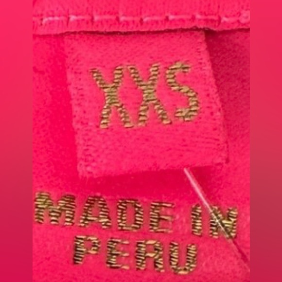 Disney Lilly Pulitzer Blusa / T-shirt / Top
Mickey & Minnie floral tee
Size XXS - Picture 3 of 5